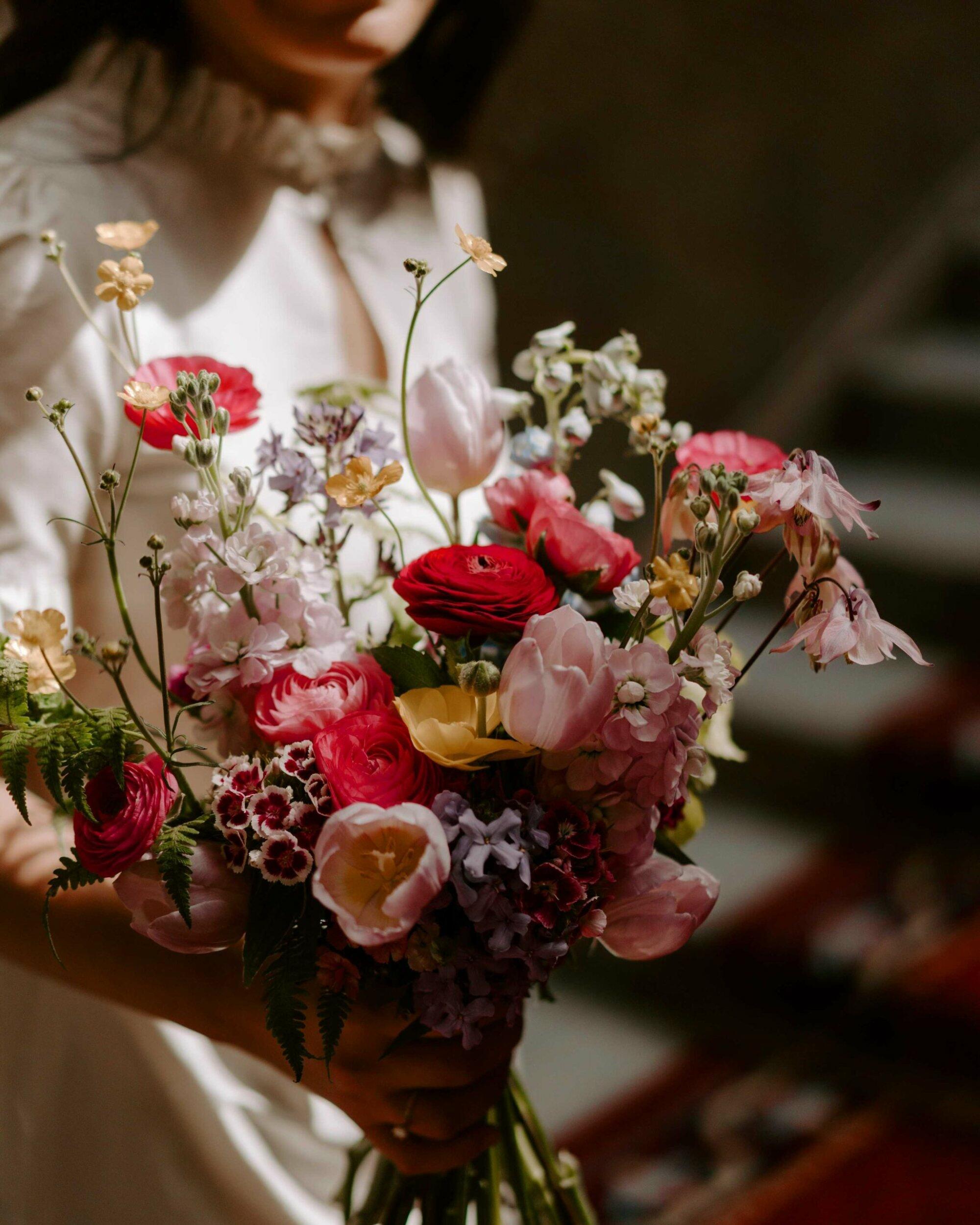 seasonal wedding flowers