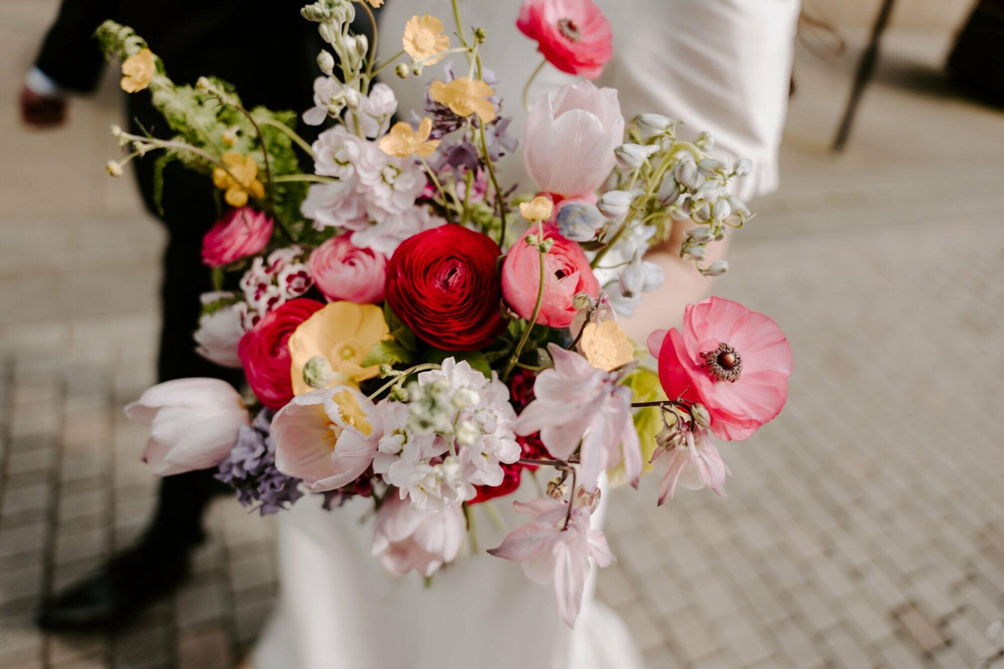 spring wedding bouquet